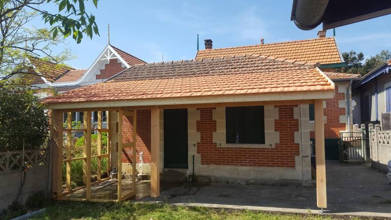 Fabrication d'appenti sur la terrasse d'une maison à Saint Aubin Médoc